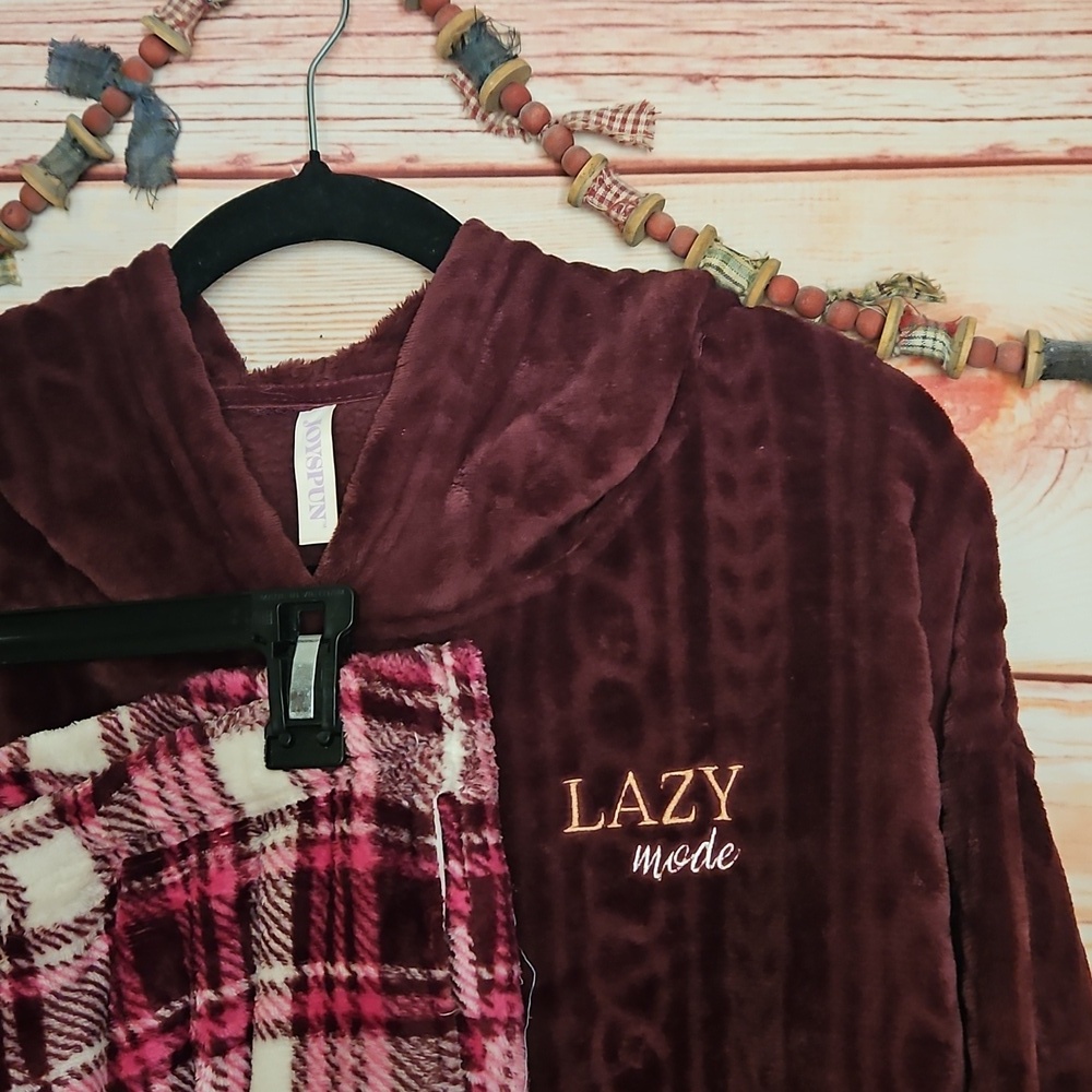 NWOT "JOYSPUN" S0FT FURRY FLEECE HOODIE PAJAMA SET ~ M/L